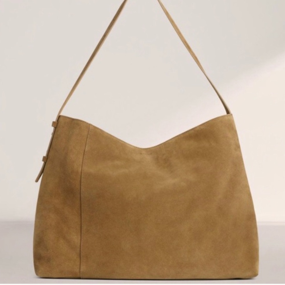 Aritzia Alxiliary Vio Tote Bag. - Picture 1 of 7